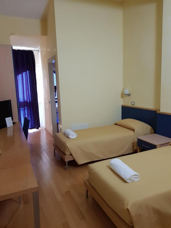 Hotel Le Cardinal Бастилья Экстерьер фото