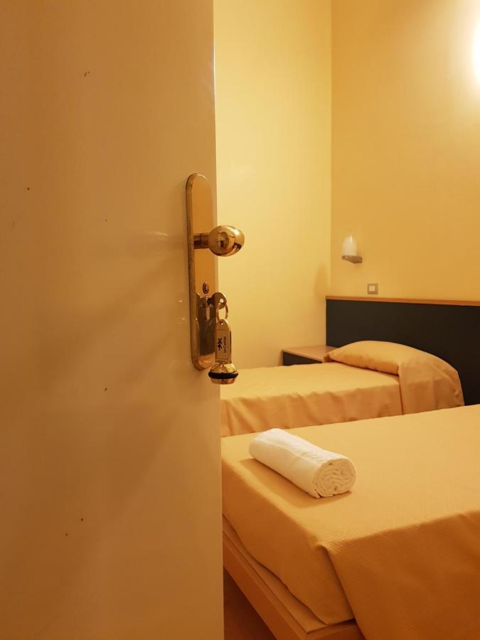 Hotel Le Cardinal Бастилья Экстерьер фото