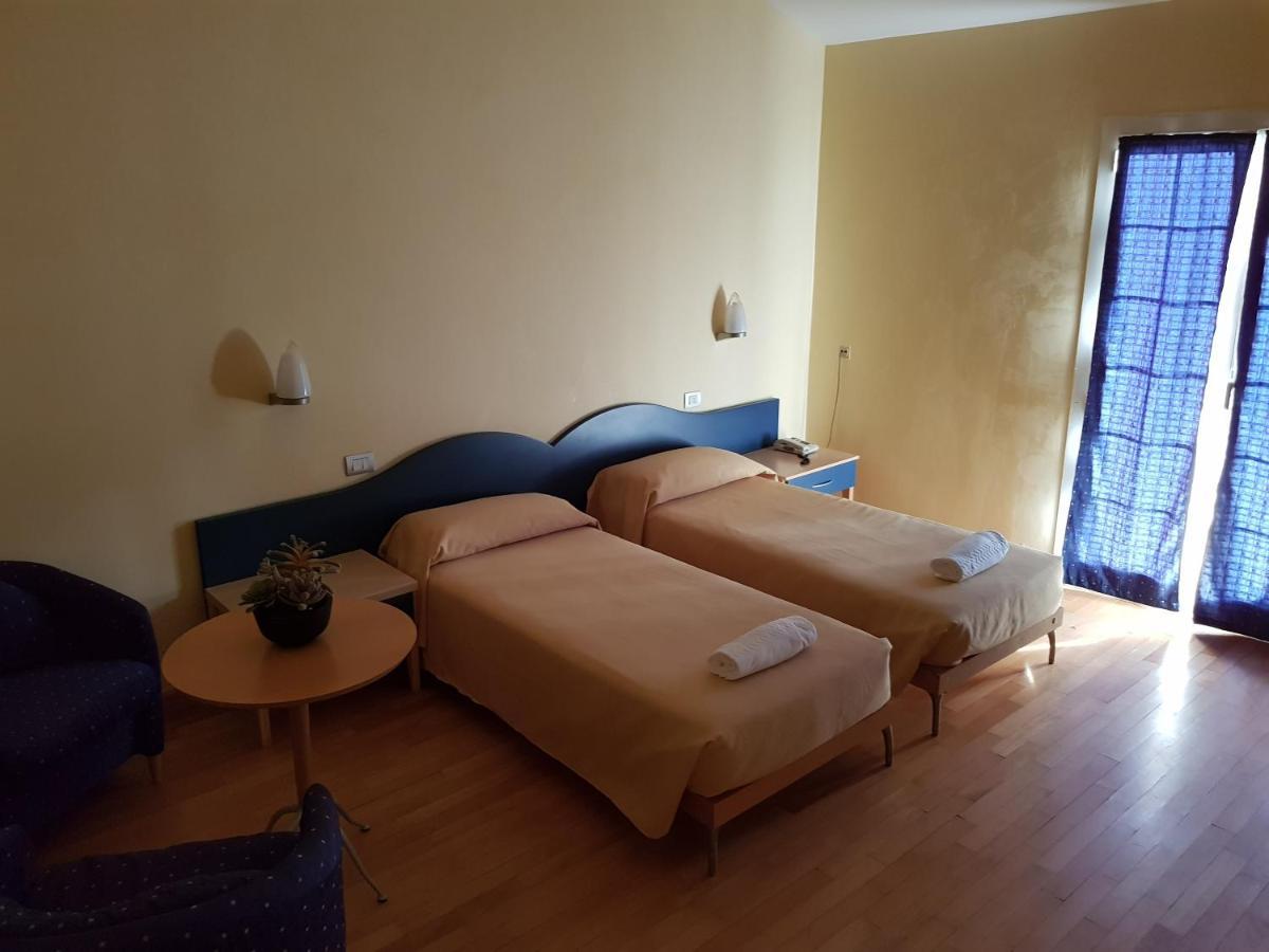 Hotel Le Cardinal Бастилья Экстерьер фото